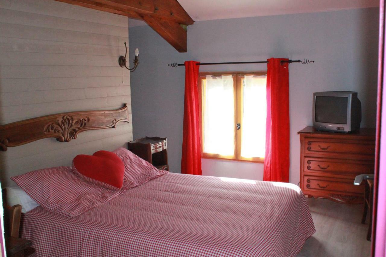 Belle Maison De Montagne Casteil Экстерьер фото